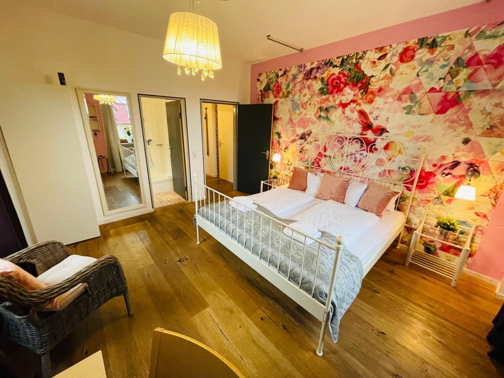 Zum Rayers Cafe-Restaurant & Boutique-Hotel Niederrotweil Oda fotoğraf