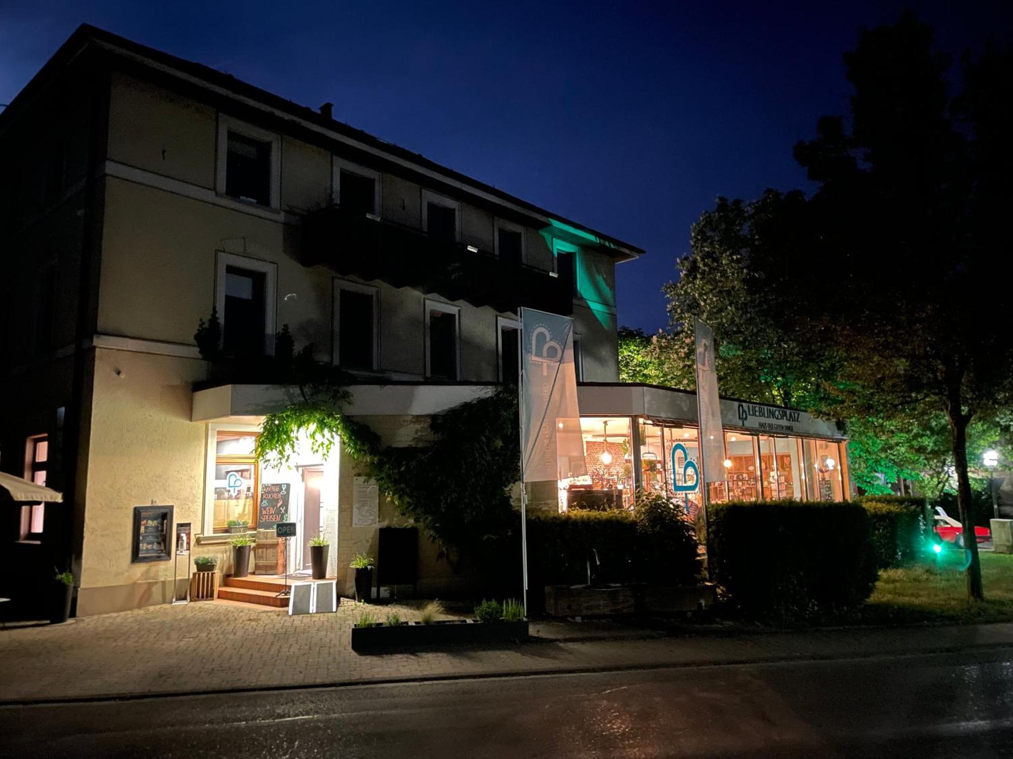 Zum Rayers Cafe-Restaurant & Boutique-Hotel Niederrotweil Dış mekan fotoğraf