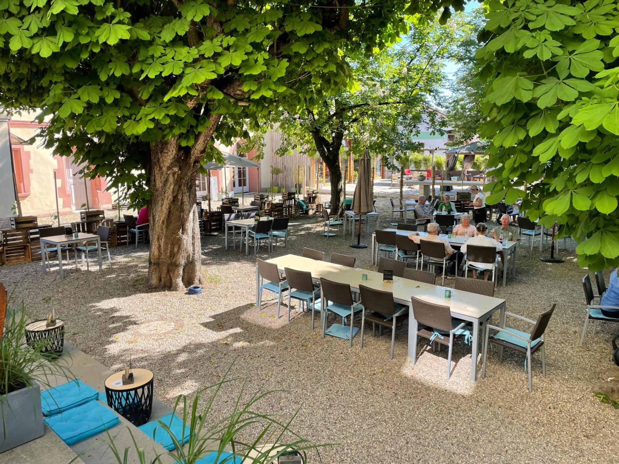 Zum Rayers Cafe-Restaurant & Boutique-Hotel Niederrotweil Dış mekan fotoğraf