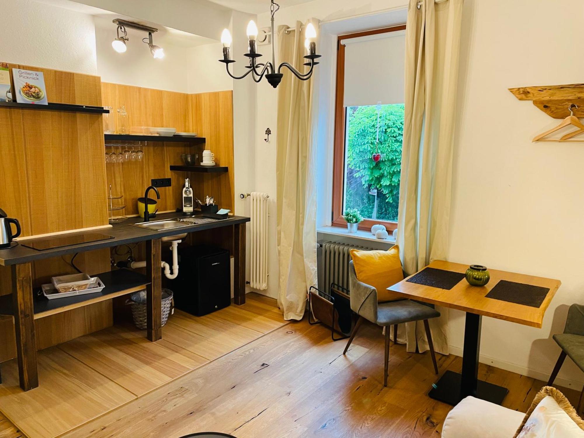 Zum Rayers Cafe-Restaurant & Boutique-Hotel Niederrotweil Oda fotoğraf