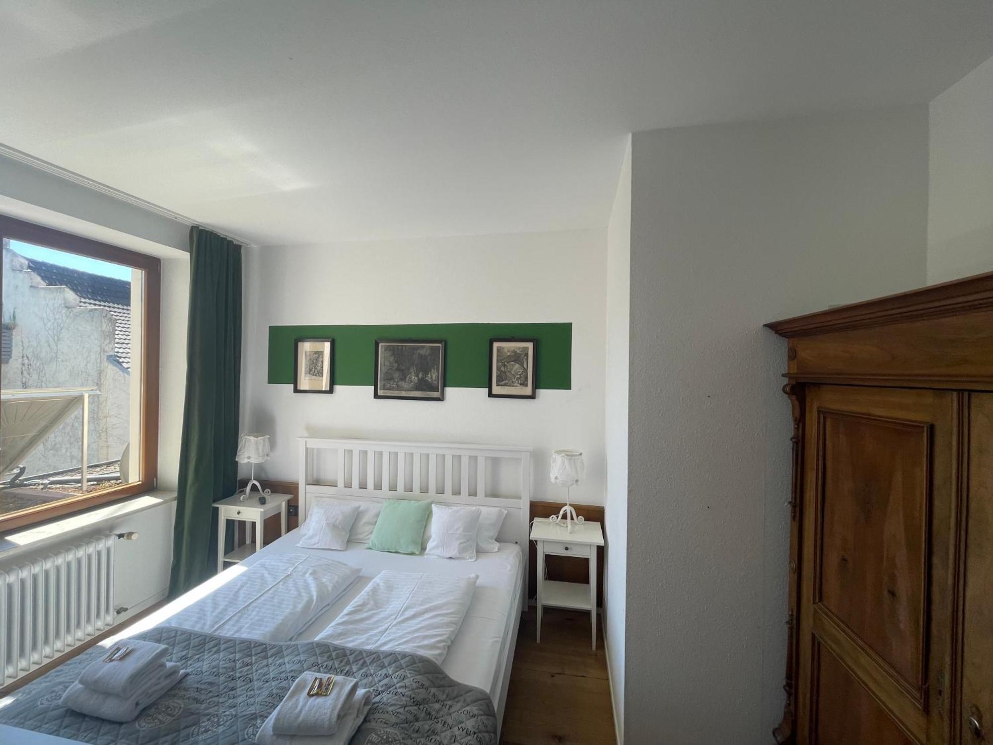Zum Rayers Cafe-Restaurant & Boutique-Hotel Niederrotweil Oda fotoğraf